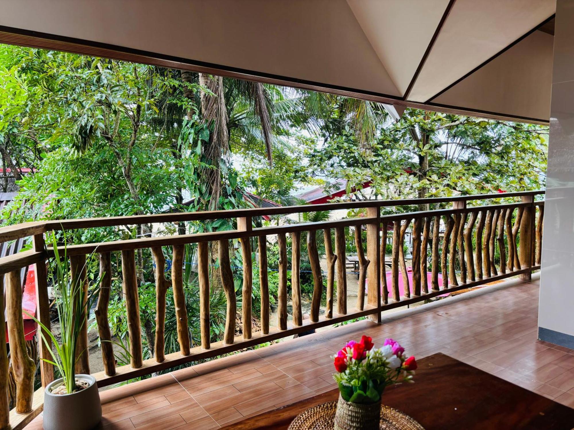 White Beach Front And Cottages Buruanga Exterior foto