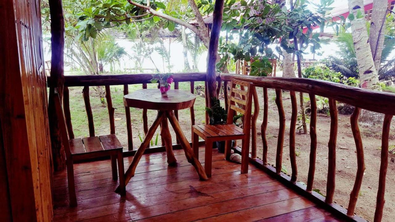 White Beach Front And Cottages Buruanga Exterior foto